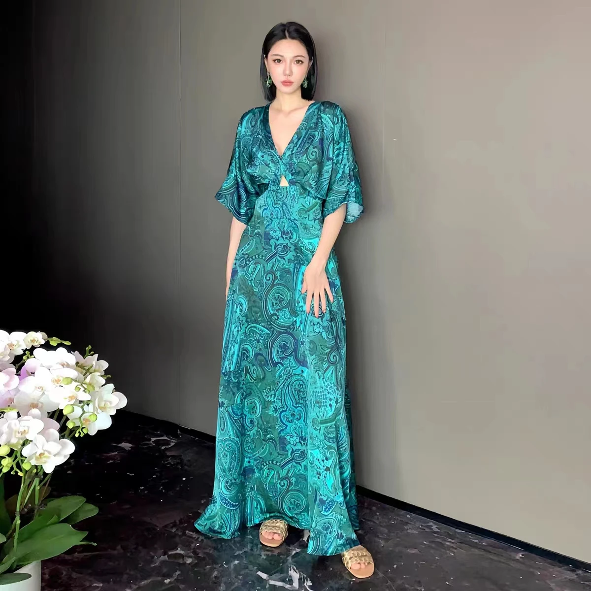 

Elegant Summer Satin Holiday Peacock Green Long Dress Sexy Women's V Neck Flower Print Backless Lace Up High Waist Maxi Clothes