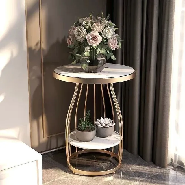 Bord quelques petites tables basses salon canapé coin quelques simples balcon mobiles petite table ronde armoire d'appoint 1