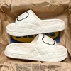 Thick Sole Summer Beach Slides Mens Bath Anti-Slip Slipper Large Size 49 Soft Sandals Fashion Women Flip-Flops Cartoon Bear Shoe 6
