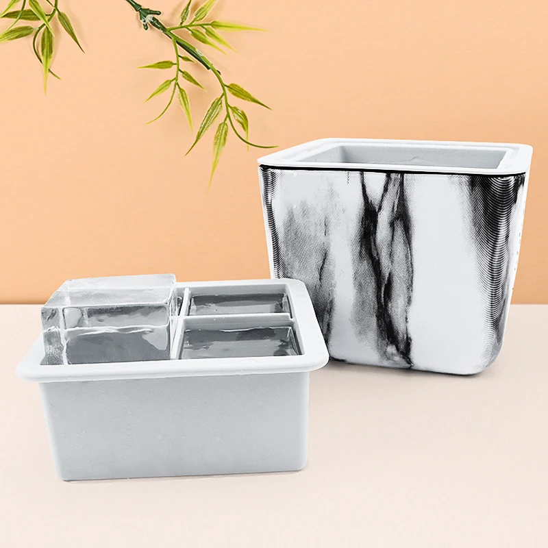 VITAVON Ice tray 4 Cubes 2&rdquo;x2&rdquo;x2&rdquo; Highly Transparency easy release Perfect for Whiskey Balls Long-Lasting lce Mold