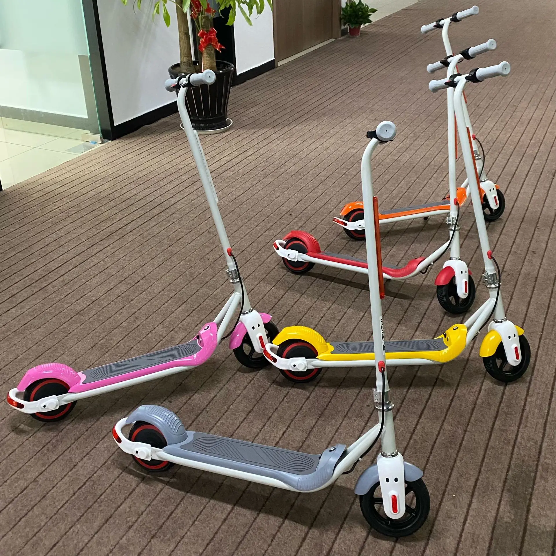 6.5inch child electric scooter