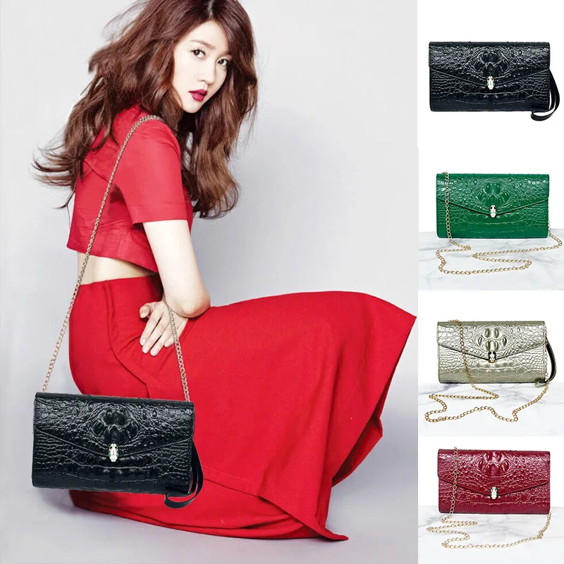 حقيبة كتف بتصميم جلد التمساح للسيدات، تتميز بسعة ت...