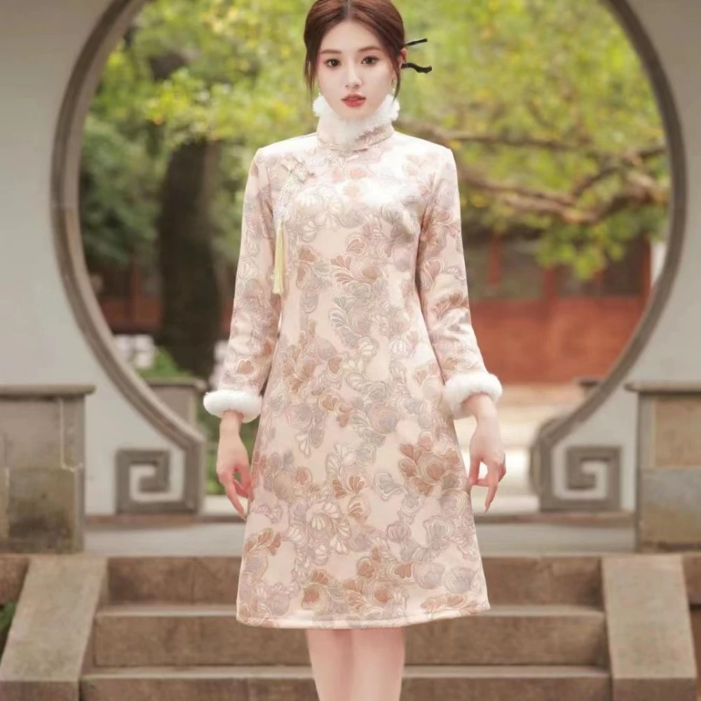 Oversized Chinese Traditional Cheongsam Dress Plus Size Deer Skin Velvet Thickened High-end Fashion Improved Women's Clothing