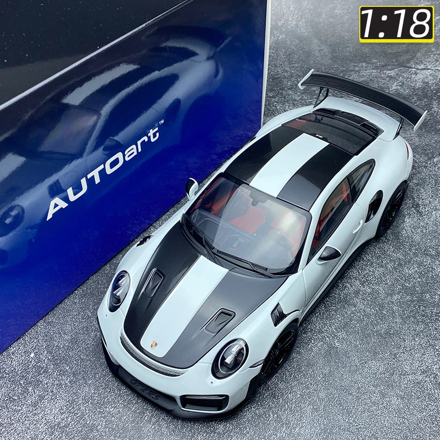 AUTOART 1/18 scale Porsche 911 (991.2) GT2 RS Car model ABS static
