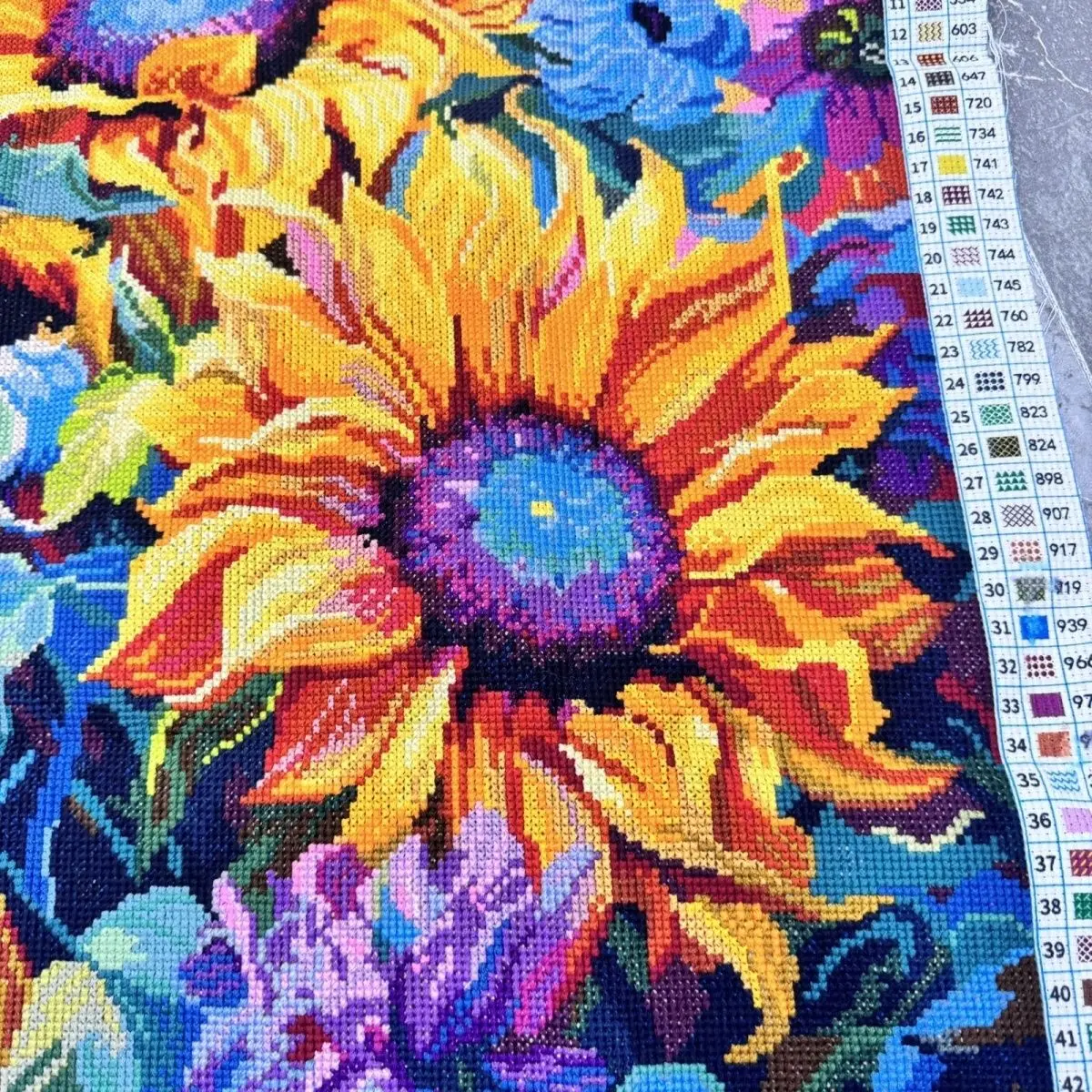 Restaurant Cross Embroidery Small Piece Full Embroidery Colorful Sunflowers Handmade Flowers Living Room New Colorful