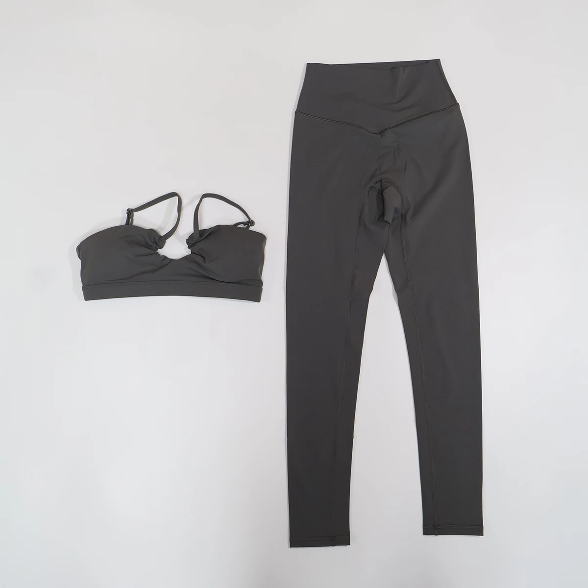 Weiches Zweiteiliges Sportset für Damen mit Überkreuz-Bandeau-Top, Yoga-Gym-Outfit, Sportbekleidung für Frauen, Lässige Bequeme Fitnesskleidung – Detail 20