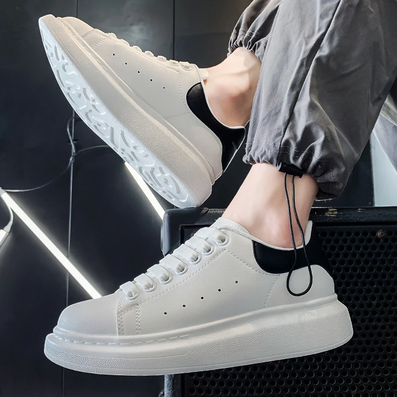 Fashion Men Skateboarding shoes Casual Sport Shoes Platform Sneakers Outdoor Breathable White Running Shoes Women Tennis