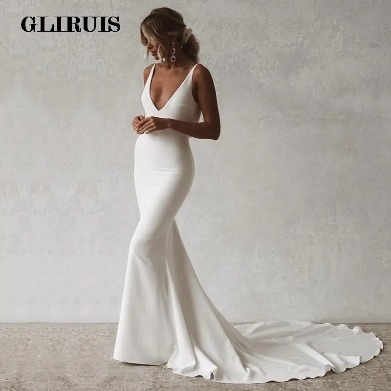 

Sexy Mermaid Wedding Dress V-Neck Open Back Boho Wedding Gown Simple Plain Long Train Buttons Beach Bridal Dress Robe De Mariee