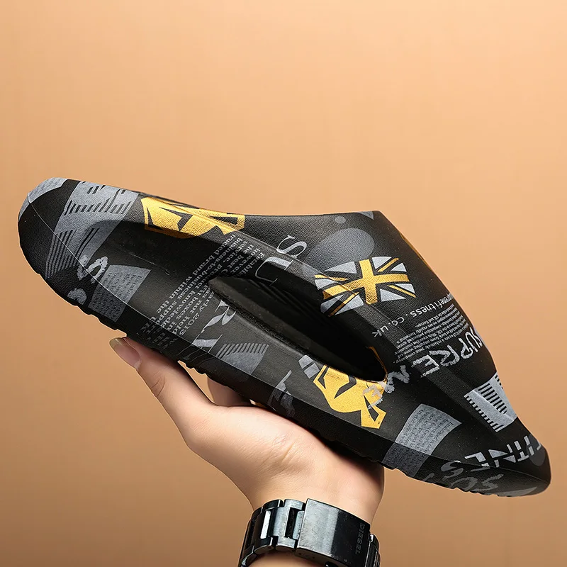 

New Slippers Summer Fashion Beach Sandals Soft Casual Shoes Light Flip-Flops Jelly Bathing Outdoor Sport Hollow Breathable Light