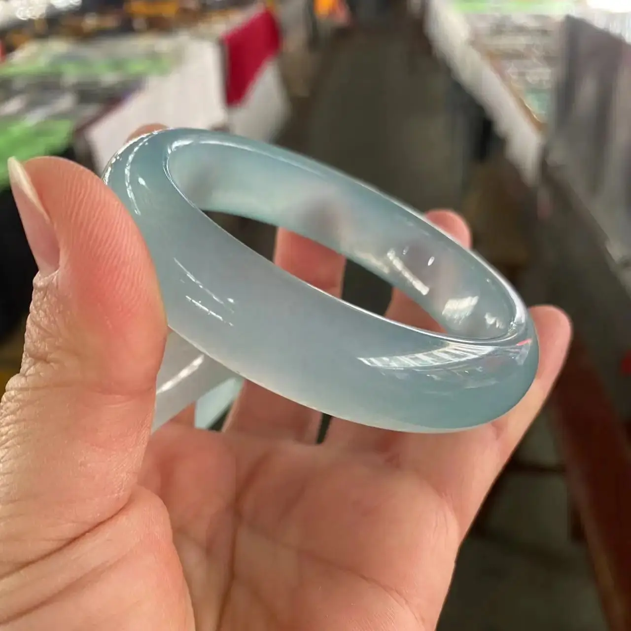 

NEW natural Quartzite jade sky blue Bracelet bracelet women's Boutique Jewellery Quality Handring