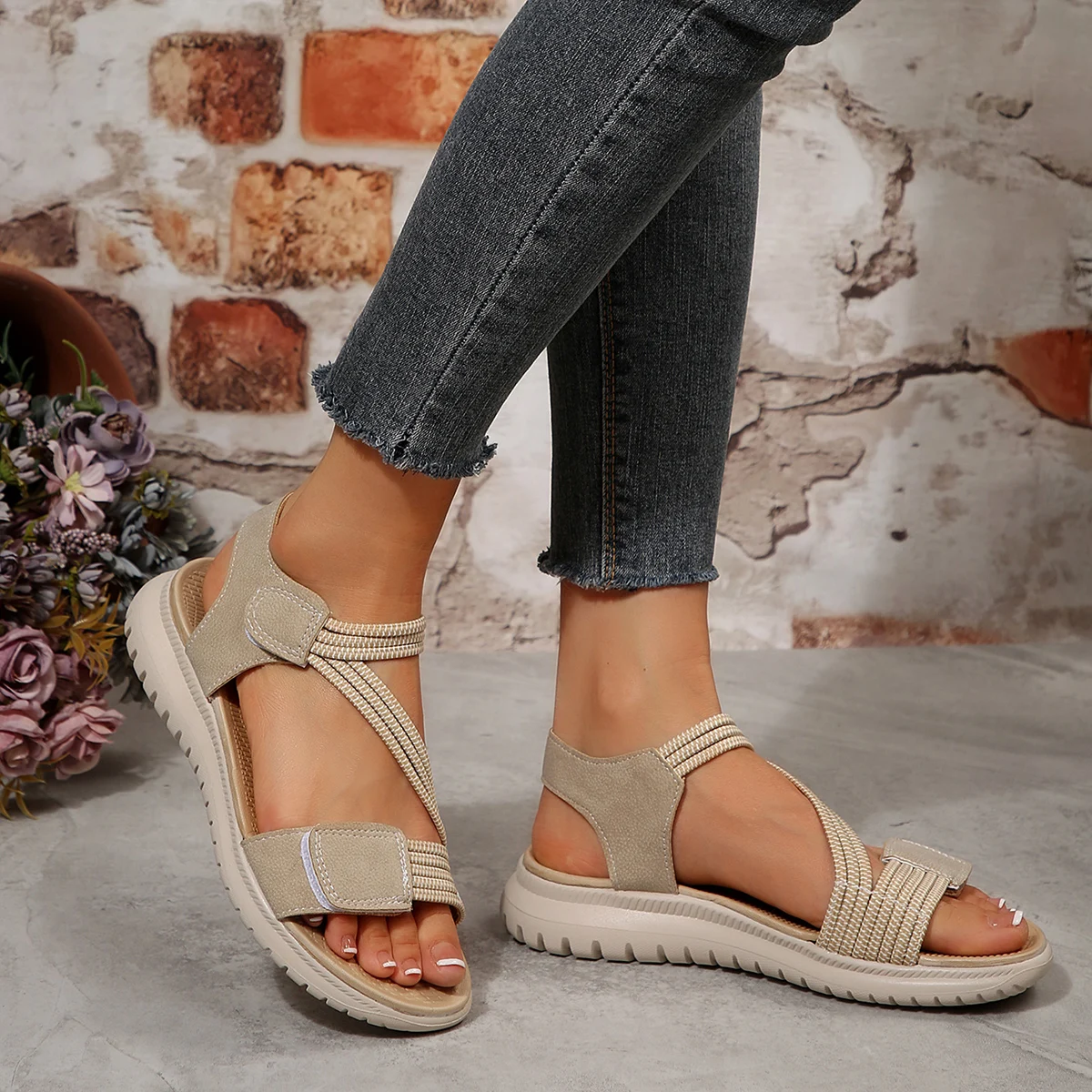 2026 Damen Neue Modische Elegante Sandalen Sommer Outdoor Sport Strand Keilabsatz Höhenerhöhende Bequeme Offene Zehenschuhe – Detail 20