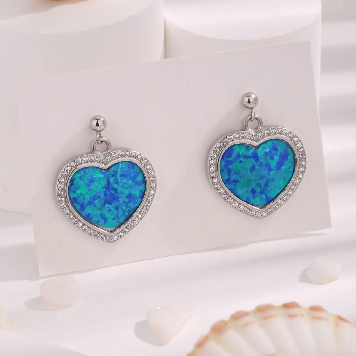 European and American retro s925 silver blue heart-shaped earrings, simple and personalized, light luxury and versatile