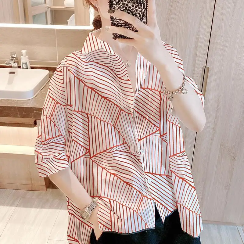 

Striped Print Oversized Streetwear Tops 2023 Summer Fashion Women's Casual Turn Down Collar Half Sleeve Button Up Shirts Blouses