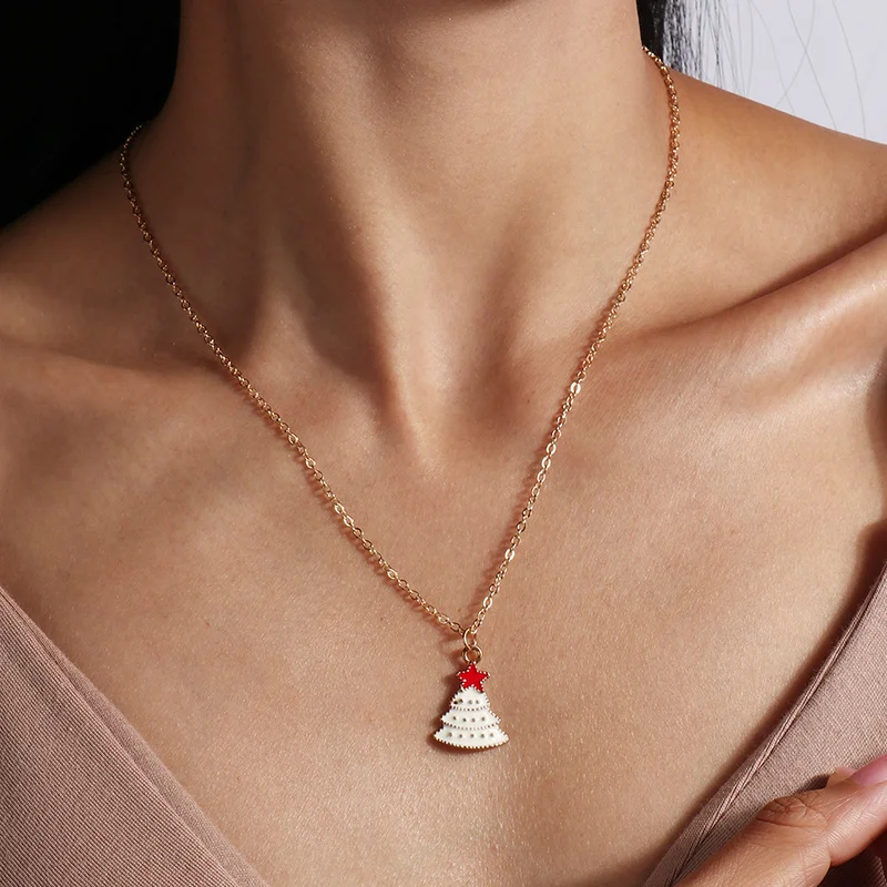 Leslie Neue Weihnachtshalsketten, Emaille-Halskette mit Weihnachtsmann, Baum, Socke, Schneemann, Glocke, Anhänger-Halskette für Frauen und Mädchen, Schmuckgeschenke für ein frohes neues Jahr – Detail 10