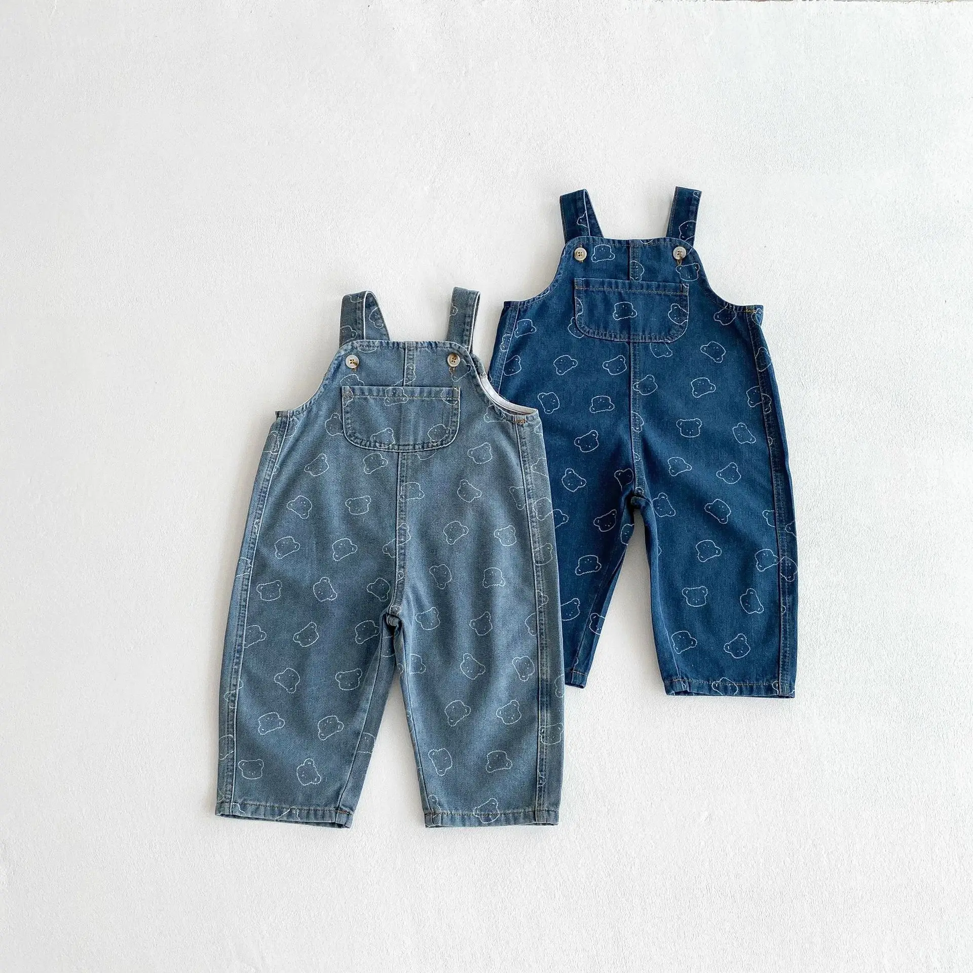 2025 Spring New Children Loose Denim Overalls Cotton Baby Girls Cartoon Bear Print Casual Pants Boys Strap Trousers Kids Jeans