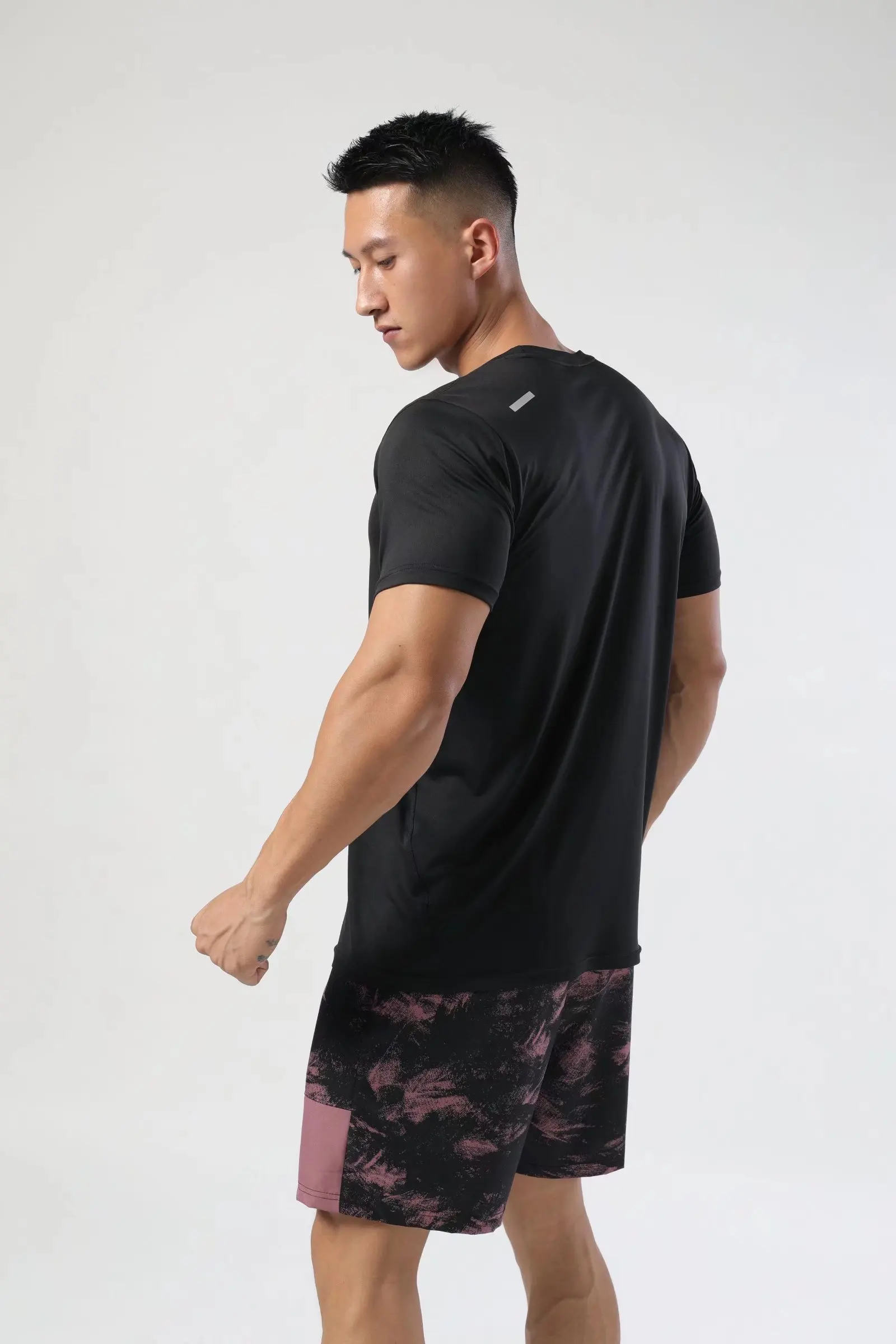 Summer Compression Breathable Short Sleeve Men Running Fitness Tshirt Elastic Quick Dry Sports Bodybuilding Training Shirts
