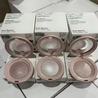Rare Beauty Light Silky Touch, illuminateur innovant, résistant à la transpiration, anti-bavures, résistant à l'eau, longue tenue, éclat naturel 2