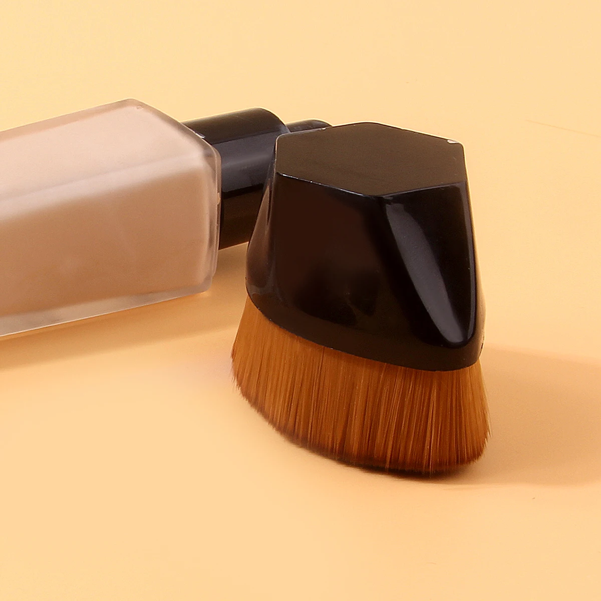 فرش مكياج الوجه الناعمة المكونة من 3 قطع لكريم الأ...