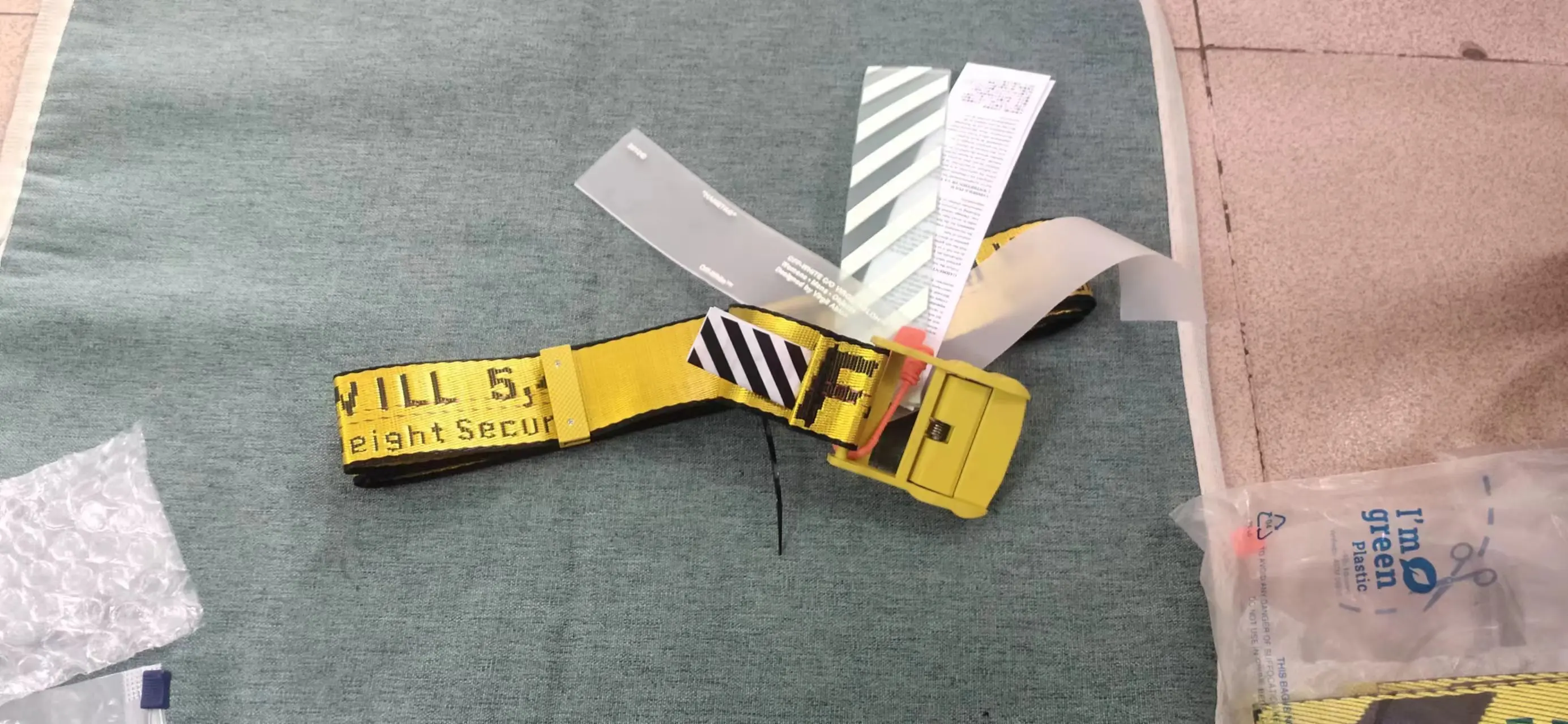 

Fashionable men's women's letter belts, embroidered canvas belts Men's women's belts