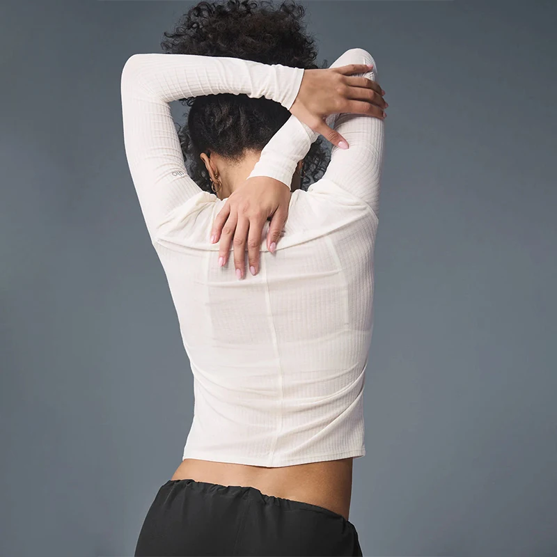 بلوفر AL Yoga النسائي ذو المقاس النحيف وأكمام طويل...