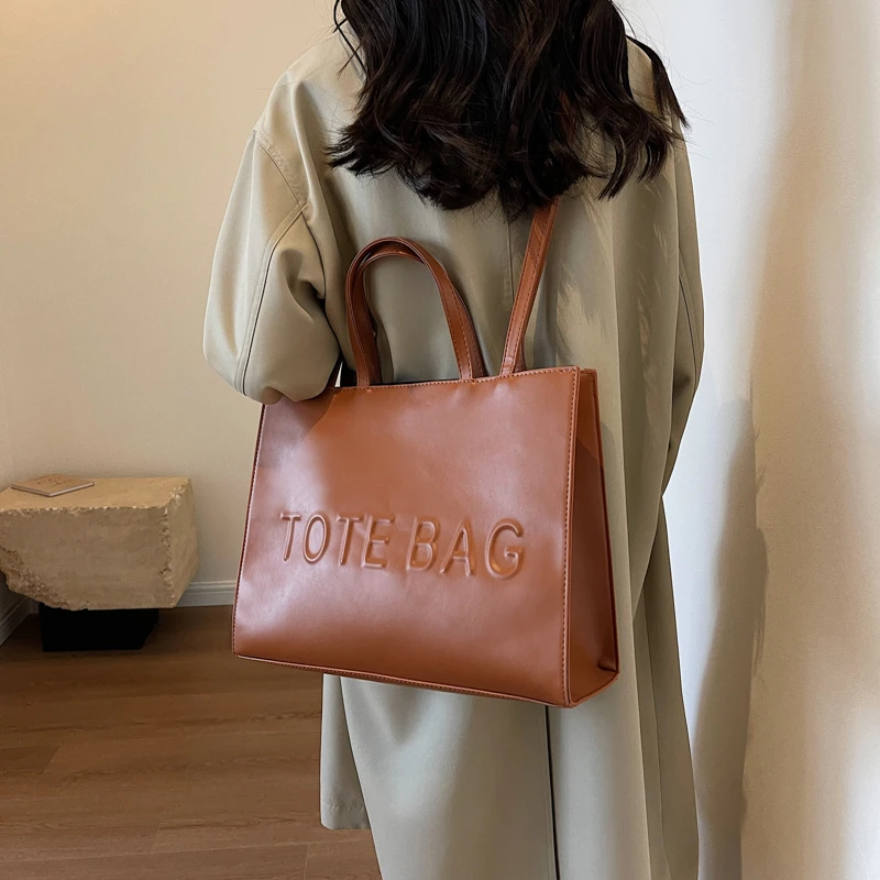 PlatiNum Designer Tote Bag Closure System
