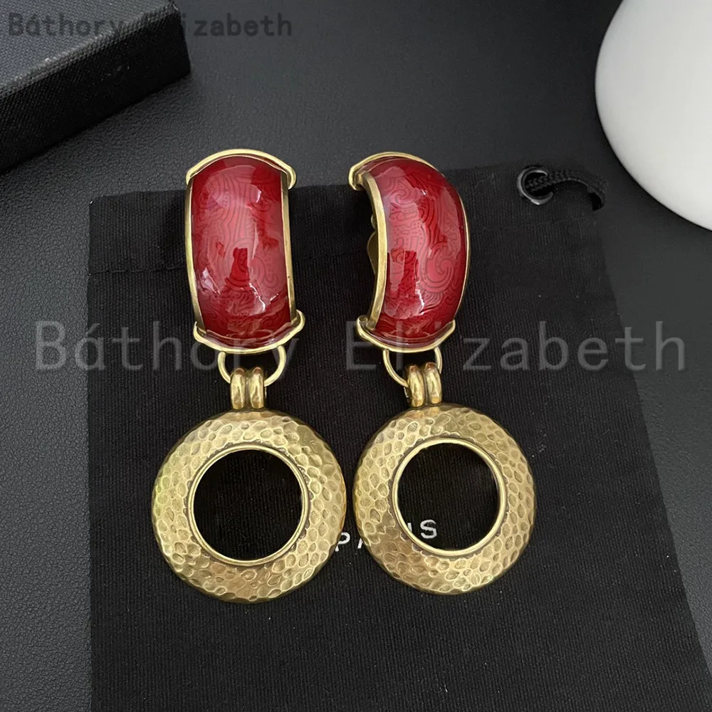 

Báthory Elizabeth Hot Famous Designer Brand Water Droplet Gold Carved Enamel Ear Clip Luxury Earring Women Fashion Jewelry