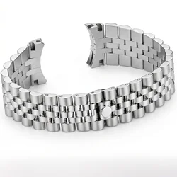Sleek Silver 20mm Curved End Stainless Steel Watch Bracelet - 20mm (Silver)