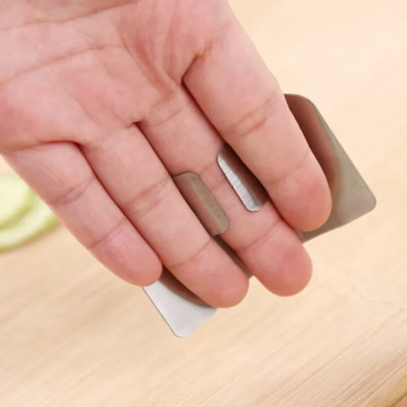 1PC Finger Guard Protect Finger Hand Cut Hand Protector Knife Cut Protection Stainless Steel Kitchen Tools Accessories