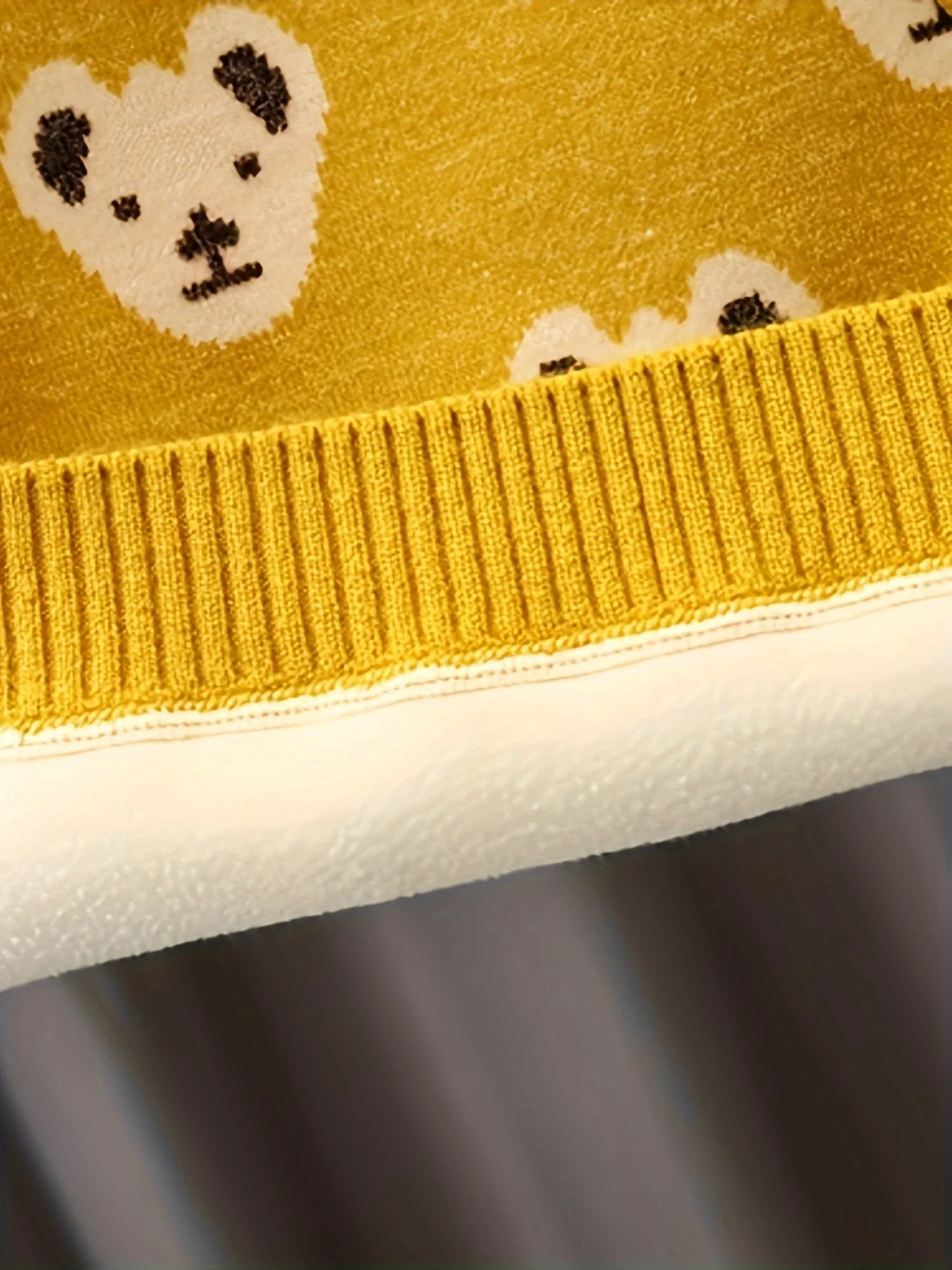 Autumn Outerwear for Boys and Girls, Baby Vest with Bear Design, V-Neck Infant Knitted Vest, Children's Sweater Vest - 3