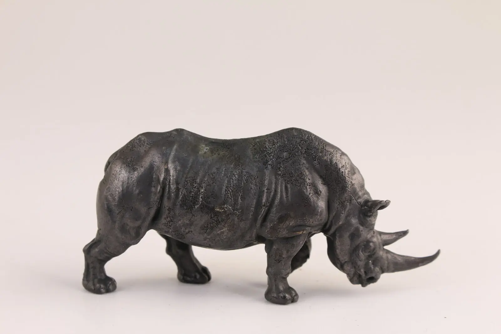 Rare Chinese copper rhino Figure statue collect bronze good stand table decor 3