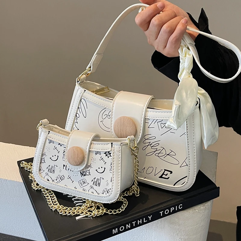 

Брендовая кожаная сумка через плечо с граффити с надписью для женщин, модная маленькая сумка через плечо, Женская милая сумка через плечо для девушек