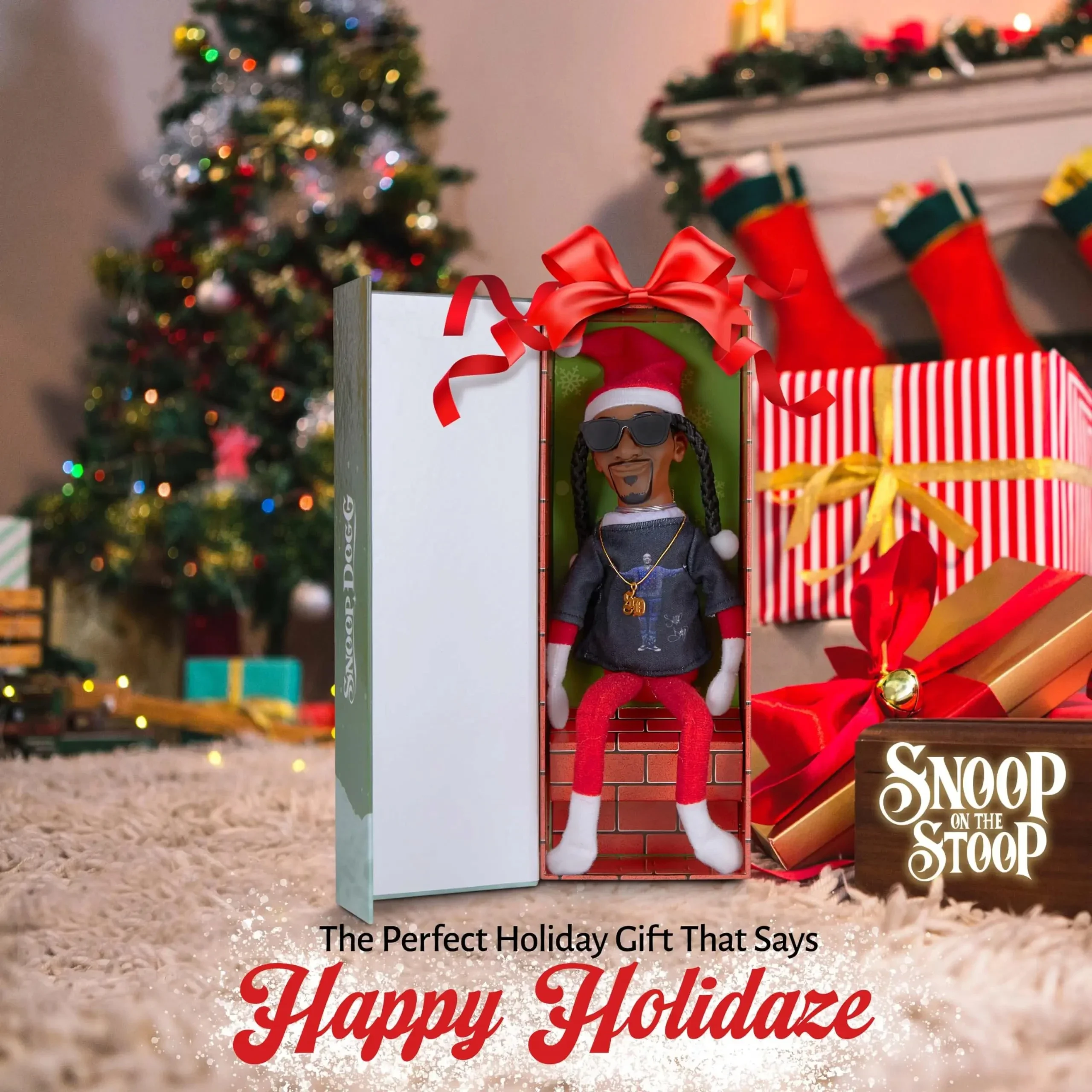 スヌープ　フィギュア　置物　インテリア　LA Amazon.com: Snoop on the Stoop,Snoop Elf on a Shelf, Elf