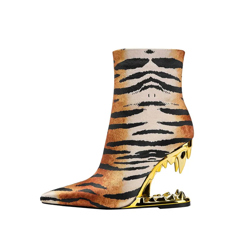 

Женские Ботинки на каблуке, с острым носком и молнией сбоку