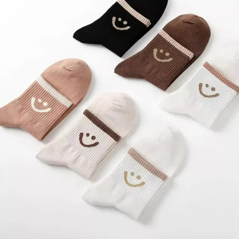 Simple Smiling Face Soft Sock Female Comfortable Non-slip Cotton Middle Cylinder Socks Women Clothing Matching Sweet Hosiery