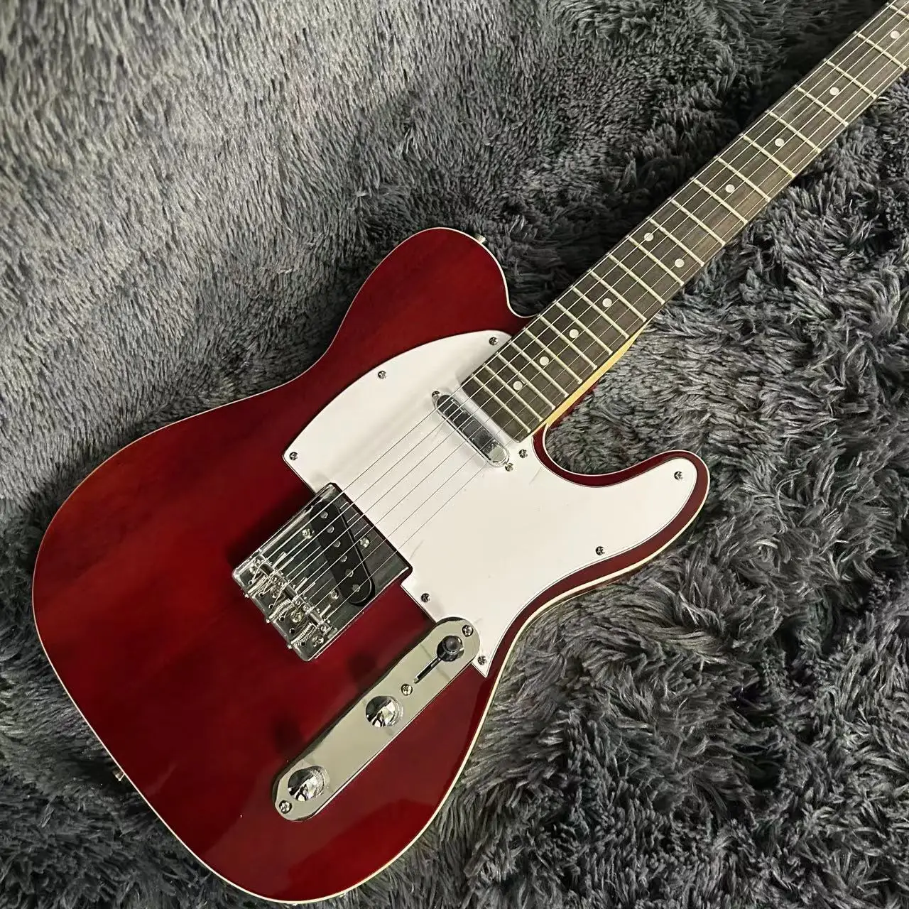 

Tele Electric Guitar, Wine Red Color, Mahogany Body, Rosewood Fretboard, Double Binding, 6 Strings Guitarra, violão, Free Ship