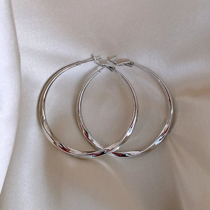 Designed Mobius Gold Color Hoop Earrings Fashion Simple Jewelry