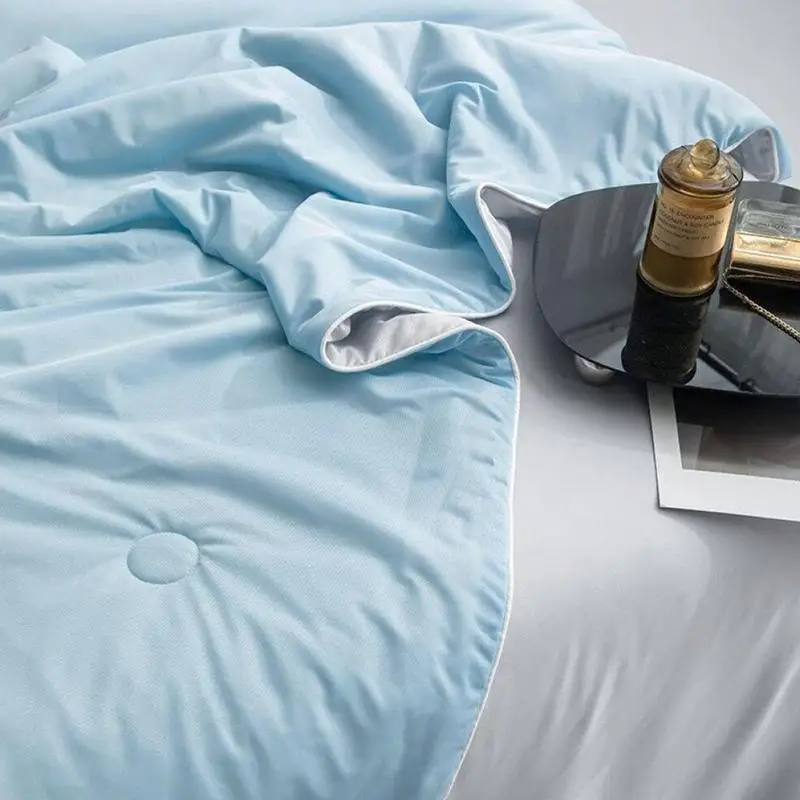 Cooling Blankets Smooth Air Condition Comforter Lightweight Summer Quilt with Double Side Cold & Cooling Fabric