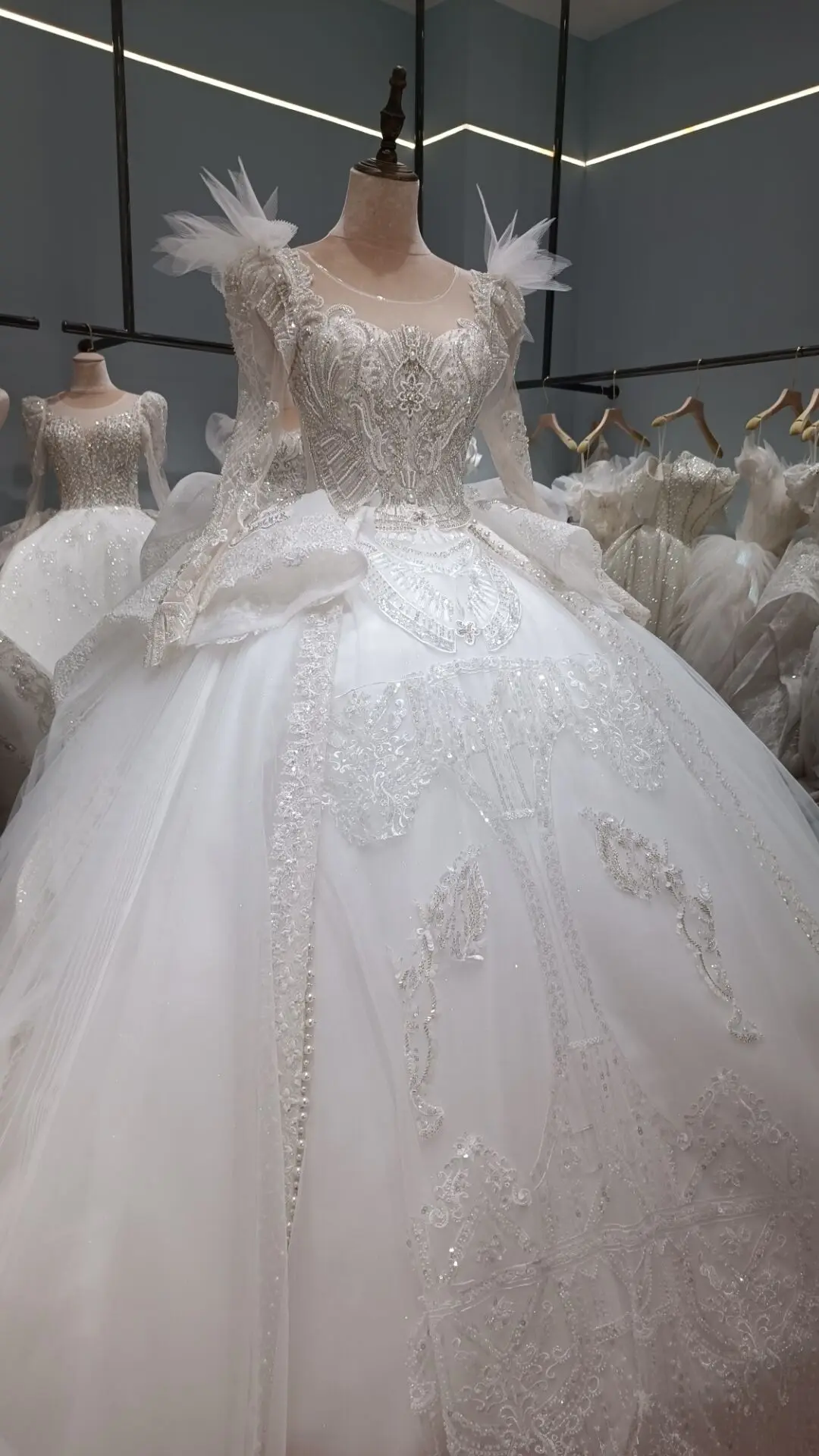 

Long sleeves wedding dresses heavy beads real work wedding gown