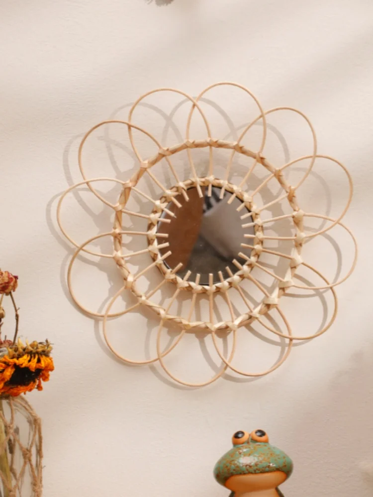 Handmade Wall Mirror Sun Flower Art Wall Hanging Decorative Mirror Room Decors Aesthetic Bedroom Living Room Decor Gift