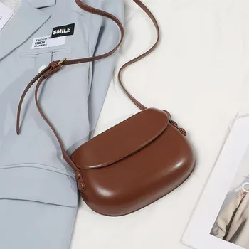 Nuovo stile pressa shell borsa da sella color caramello moda donna tutto tondo piccola borsa quadrata borsa a tracolla borsa per cellulare in puro colore 1