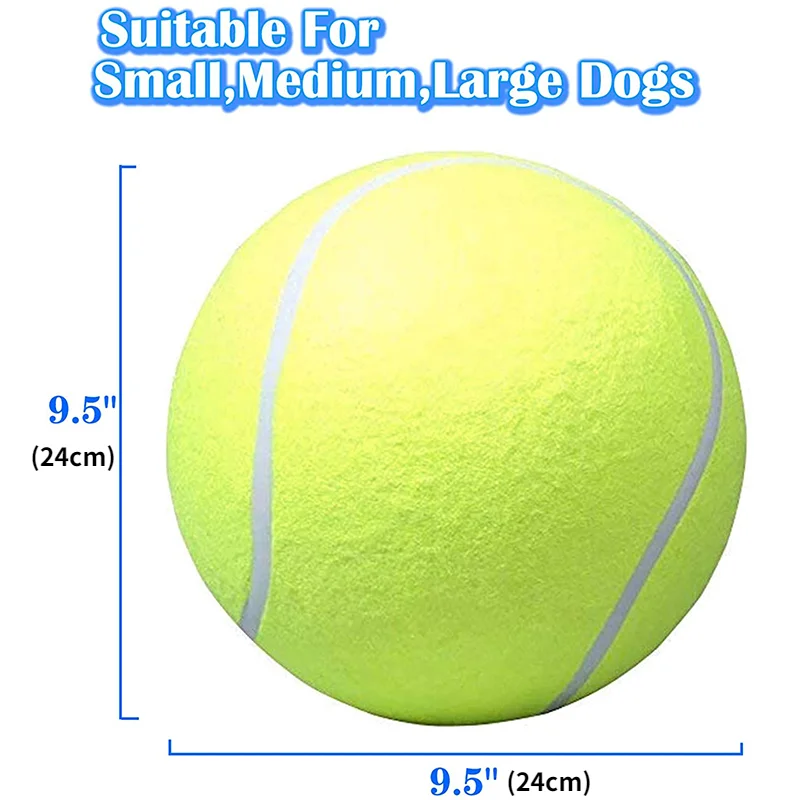 Ein riesiger, 24 cm großer gelber Hundetennisball neben einem Standardball