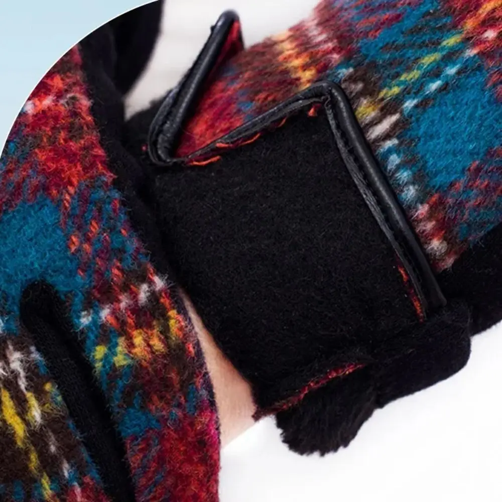 Women Warm Full Finger Gloves Retro Plaid Gloves Autumn and Winter Fashion Versatile Gothic Lolita Touch Screen Girl Gift