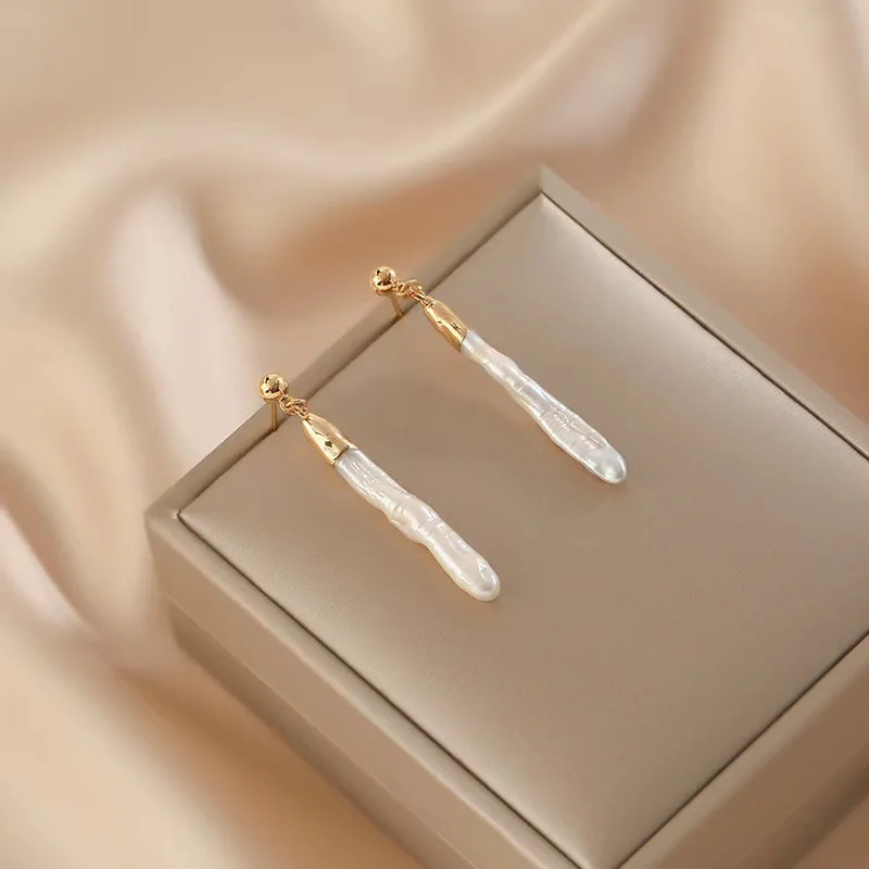 

Baroque Toothpick Pearl Earrings Niche Design Long Fashion High-sensitivity Earrings Jewelry For Women Rhinestone