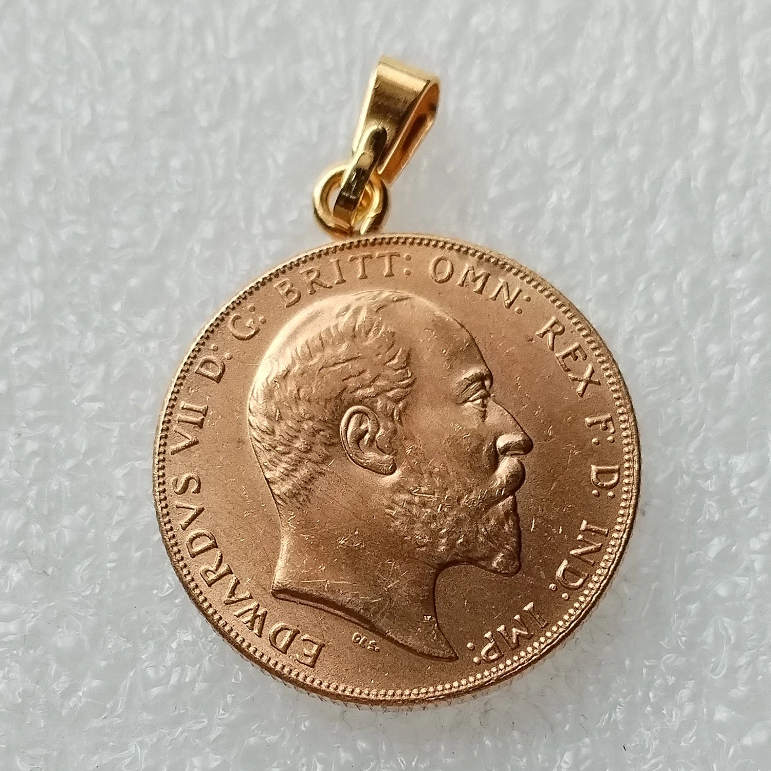 

Beautiful Gold Plated Decorative Coin Pendants from Different State Festival Gift Coin