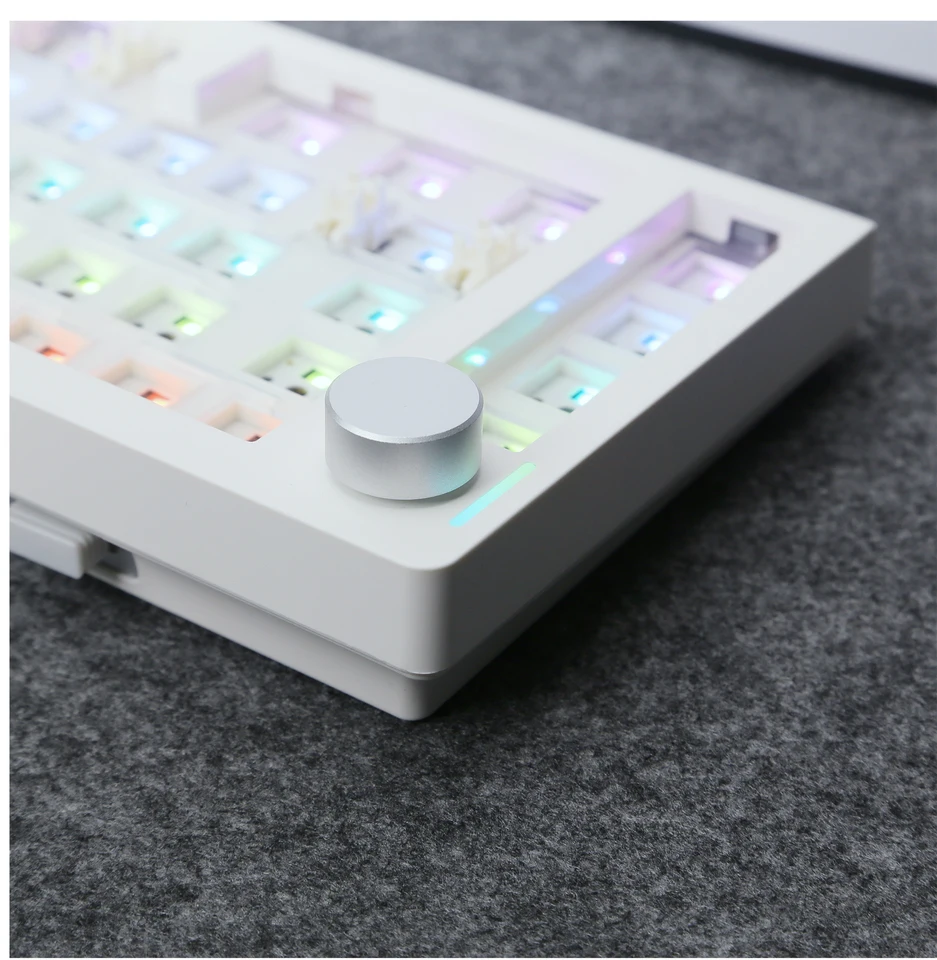 GMK70 分割型カスタマイズされたゲーミングメカニカルキーボードキット