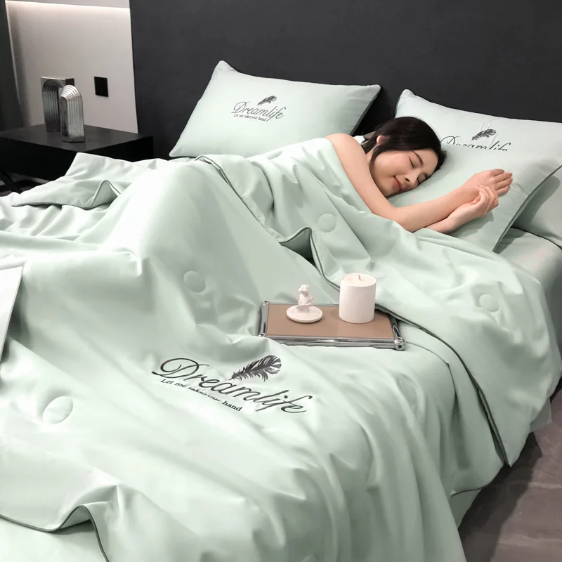 

Embroidery Fresh Green Cooling Quilt for Summer Cool Down Single Double Blanker Soft Silky Breathable Ice Rayon Thin Blankets