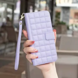 Checkered Leather Flip Case with Magnetic Closure - iPhone 18 (PURPLE)