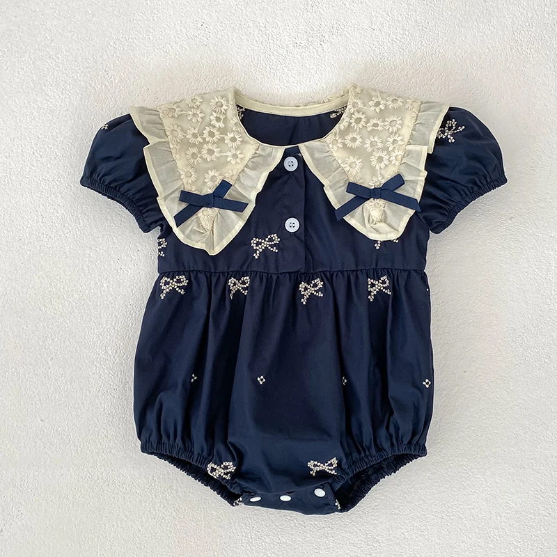 ملابس طفلة صيفية جديدة مطرزة بفيونكة وطية صدر الست...