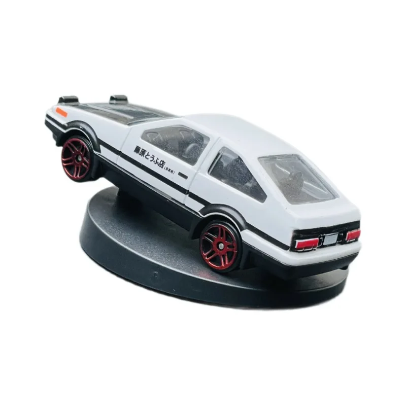 1:64 이니셜 D AE86 후지와라 레이싱 드리프트 자동차 모델 스태츄 장식품 자동차 센터 콘솔 어린이용 창의적인 자동차 장난감 장식품