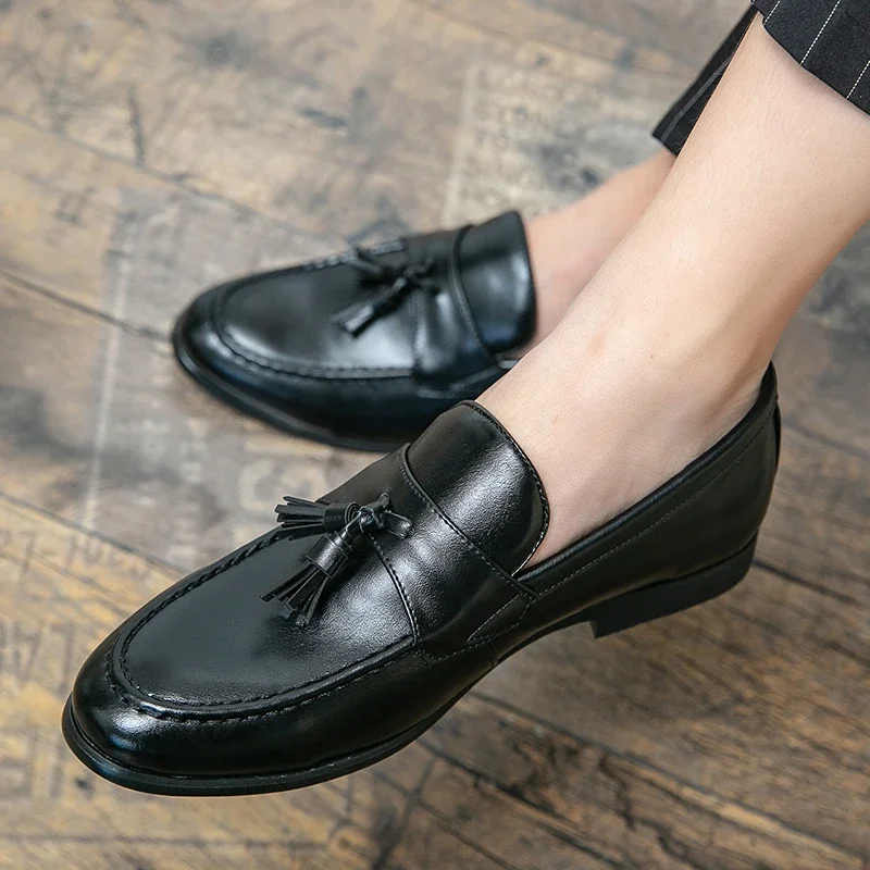 Large Tassel Loafers New Men PU Slip-on Round Head Low Heel Anti Slip Spring Autumn Business Men Dress Shoes